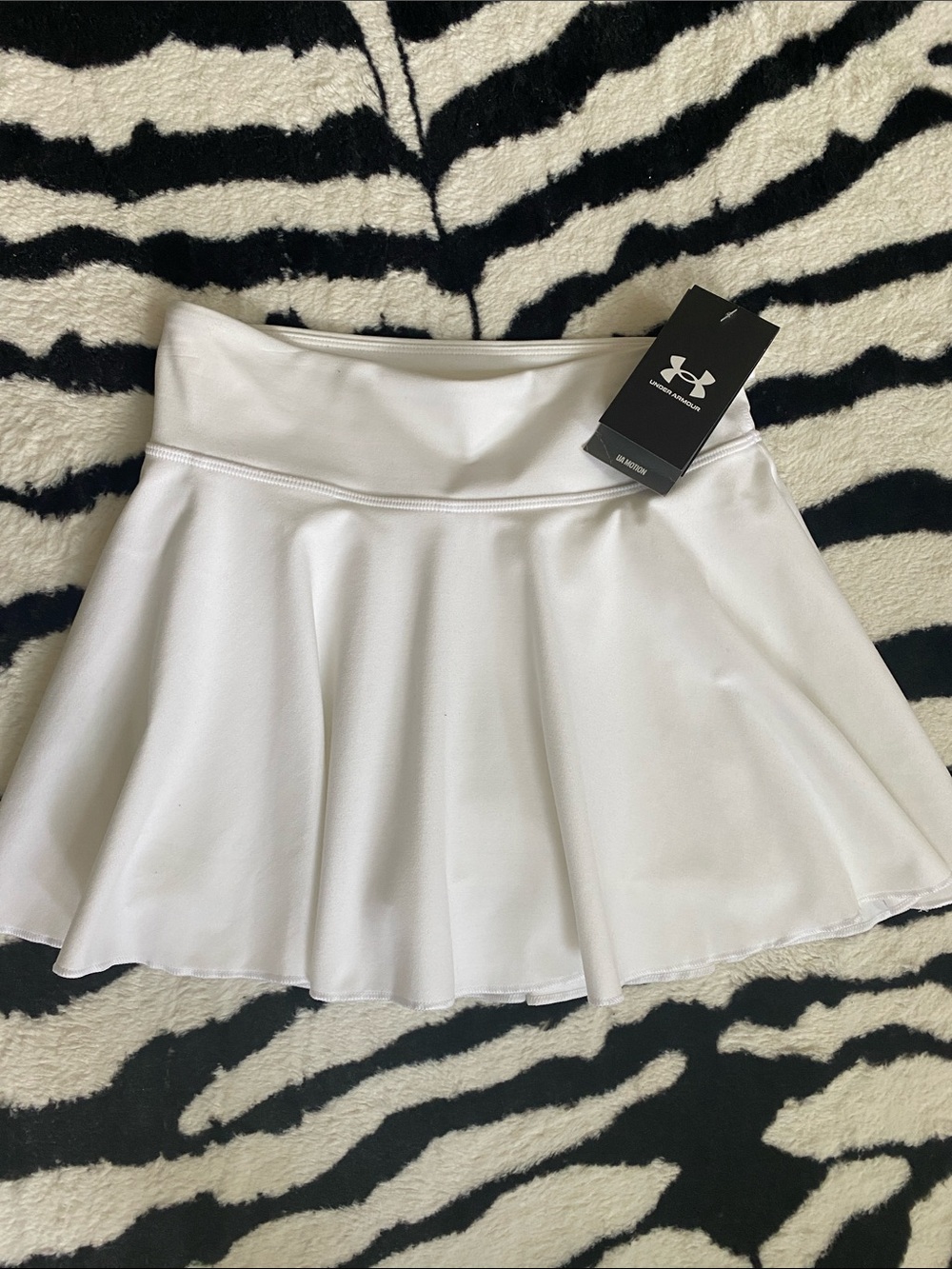 😍Under Armour Motion White Skort Tennis 🎾 Golf ⛳️ Small!